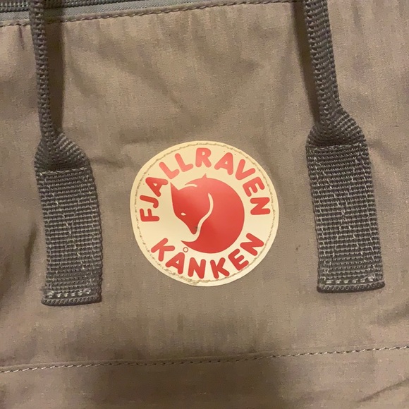 SOLD Classic Kanken Backpack - Gray - Picture 3 of 6